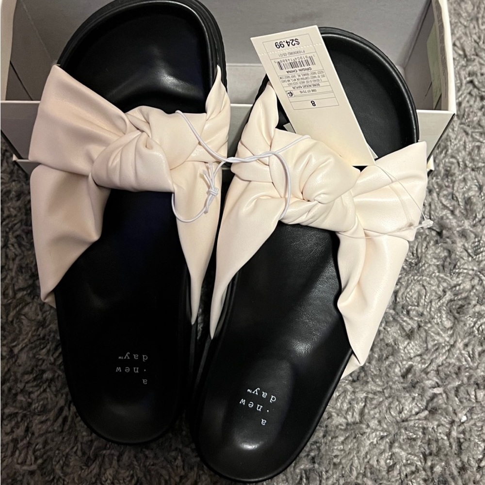 Target sandals size 8